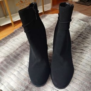 NWOT Impo Odren Black Booties